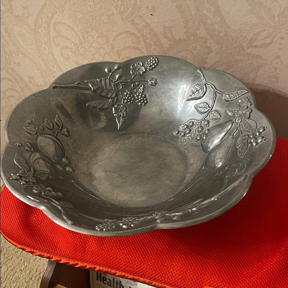 Lenox pewter  Embossed Fruit Bowl 15”